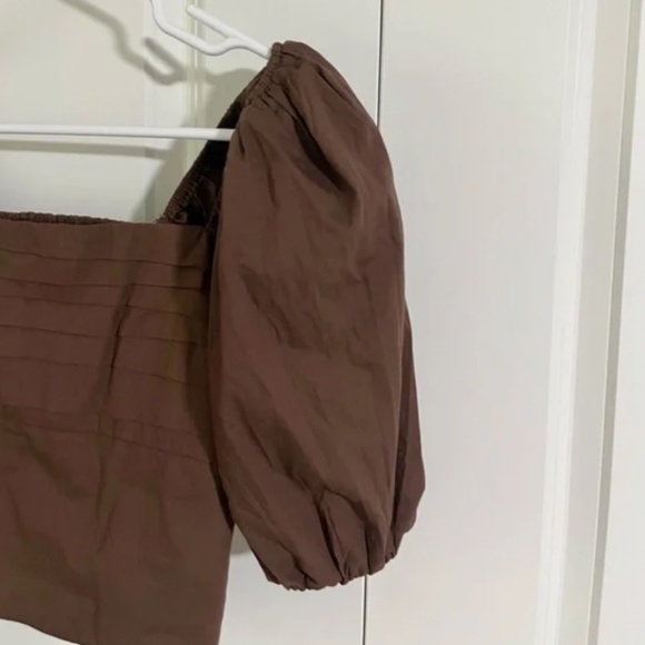 NWOT Abercrombie & Fitch Abercrombie Puff Sleeve Top Size: Small - Picture 4 of 6